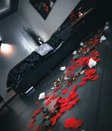 Luxus Loft Whirlpool Designer Kueche Bad *