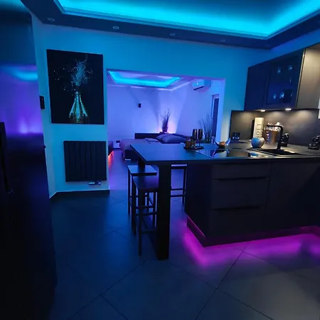 Luxus Loft Whirlpool Designer Kueche Bad *